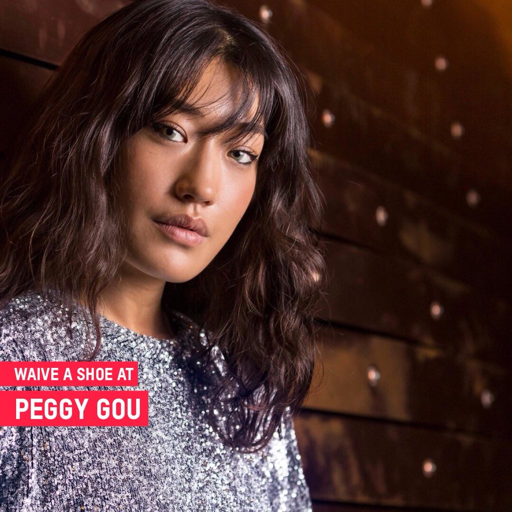 viberate's tweet photo. Gou rhymes with? 👟! So next time you’re on one of Peggy’s live sets, you know what to do! 👋 https://t.co/AZtbWoPZ4a

#peggygou #techno #techhouse #housemusic #electronicmusic #dj #dancemusic #djset #berlin #southkorea https://t.co/VthfzOG7Ug