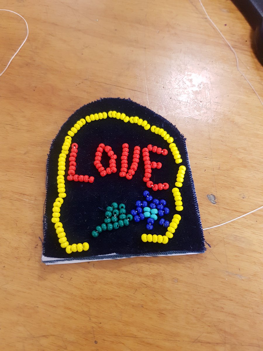 TahneeSkye905's tweet image. My grade 6-8 #MohawkLanguage students are learning how to make #mocassins for their year end project. This one student is almost ready to cut their leather. #loveforculture #hwdsbeads #hwdsb #proudtobe