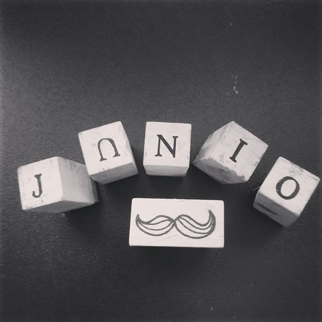 Anabelrodsan's tweet photo. No me digas que no esperabas esto. 😋😋😋 . No sé de dónde sacaré las letras cuando llegue agosto 😂😂😂 #instamonth #mes #junio #letras #sellos #tigger #june #blackandwhite #blancoynegro #byn #bnw https://t.co/0lTeEBf93Q https://t.co/9zHzoyUarx