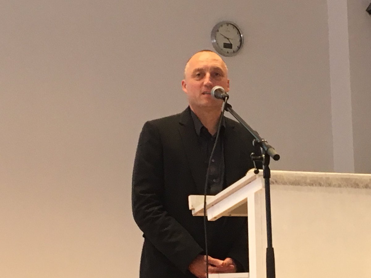 Geert_D8's tweet photo. Bernadussscholen #Oudenaarde en @VOKA_OVL werken 5e jaar op rij samen voor de GIP proeven en promoten ondernemerschap en de bedrijven uit de regio, oa met getuigenissen oud-studenten Wouter Vandenhaute en @MatthiasBrow https://t.co/kbXsh2BKpt