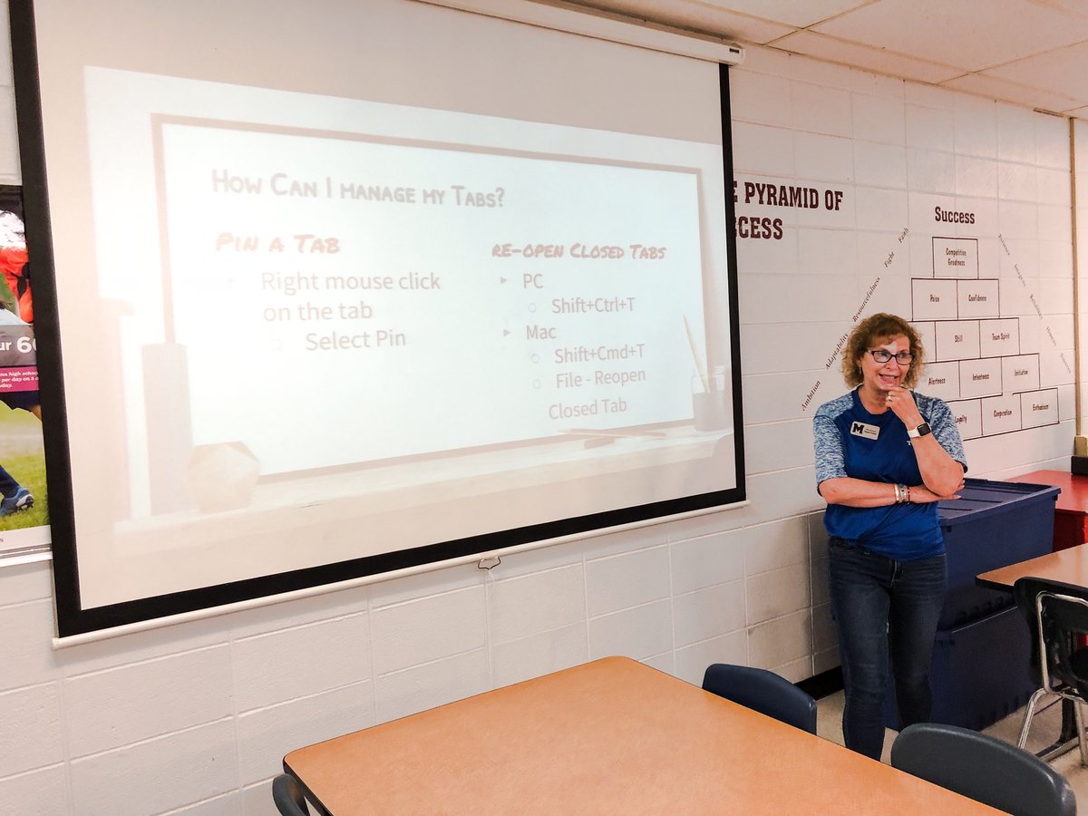 TechEZ2018's tweet photo. Tech POWERHOUSE and Tech EZ organizer Susan Parker talks  Omnibox at #techez2018 @MSDMartinsville @drmichelemoore @kevinhoneycutt https://t.co/G0OjnlUDna