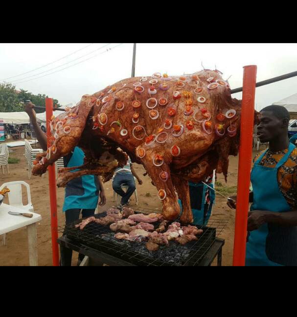 Beccas_Touch's tweet image. This is our #ballongo and the special touch to this is most client want it in a #buffetstyle and we give it to them based on their #discretion. 
Imagine we giving you this to #cut your beef yourself🤭.. Where are the #foodies!. #retweet