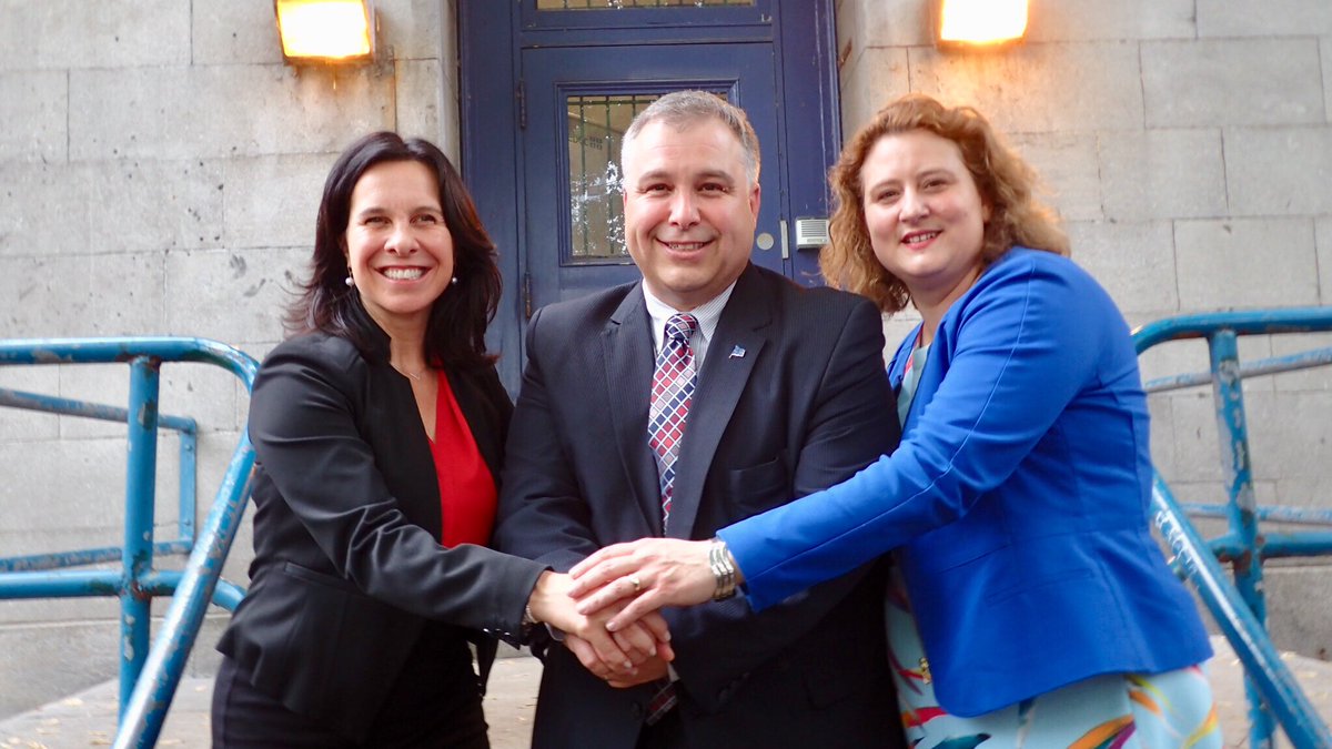 ReneSaintLouis's tweet photo. Québec annonce la construction de deux écoles primaires au centre-ville de Montréal dont l’une sur le site patrimonial des Sœurs Grises. Les résidents du quartier sont sceptiques car un espace vert sera sacrifié @le1518 @icimontreal #polmtl #polqc #csdm https://t.co/VUk6noynQy