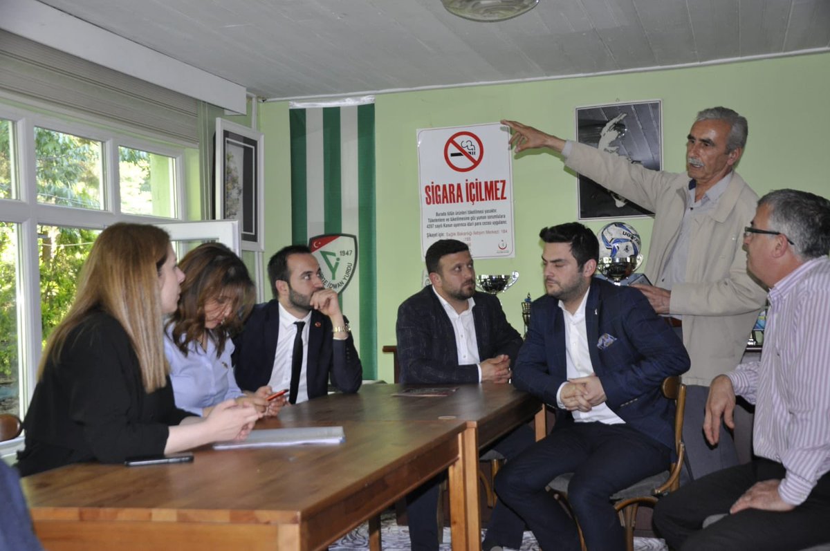 GultenKap16's tweet photo. Çekirge Mahallesi Muhtarlığını ziyaret ederek taleplerini dinledik ve çalışmaları hakkında bilgi aldık. #AkKadınlarSahada https://t.co/vT4S21zcOA