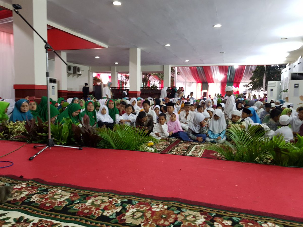 ppbamusipdip's tweet photo. @nanangkmahasast @DPP_BMI @GesuriID @AmilanHatta @evndari @Cyber_PDIP @Untari_Bisowarn @PDI_Perjuangan @DPP_TMP Alhamdulillah...bersamaan dgn kami di Pusat juga melaksanakan hal yg sama. https://t.co/f3tXdDoj6X