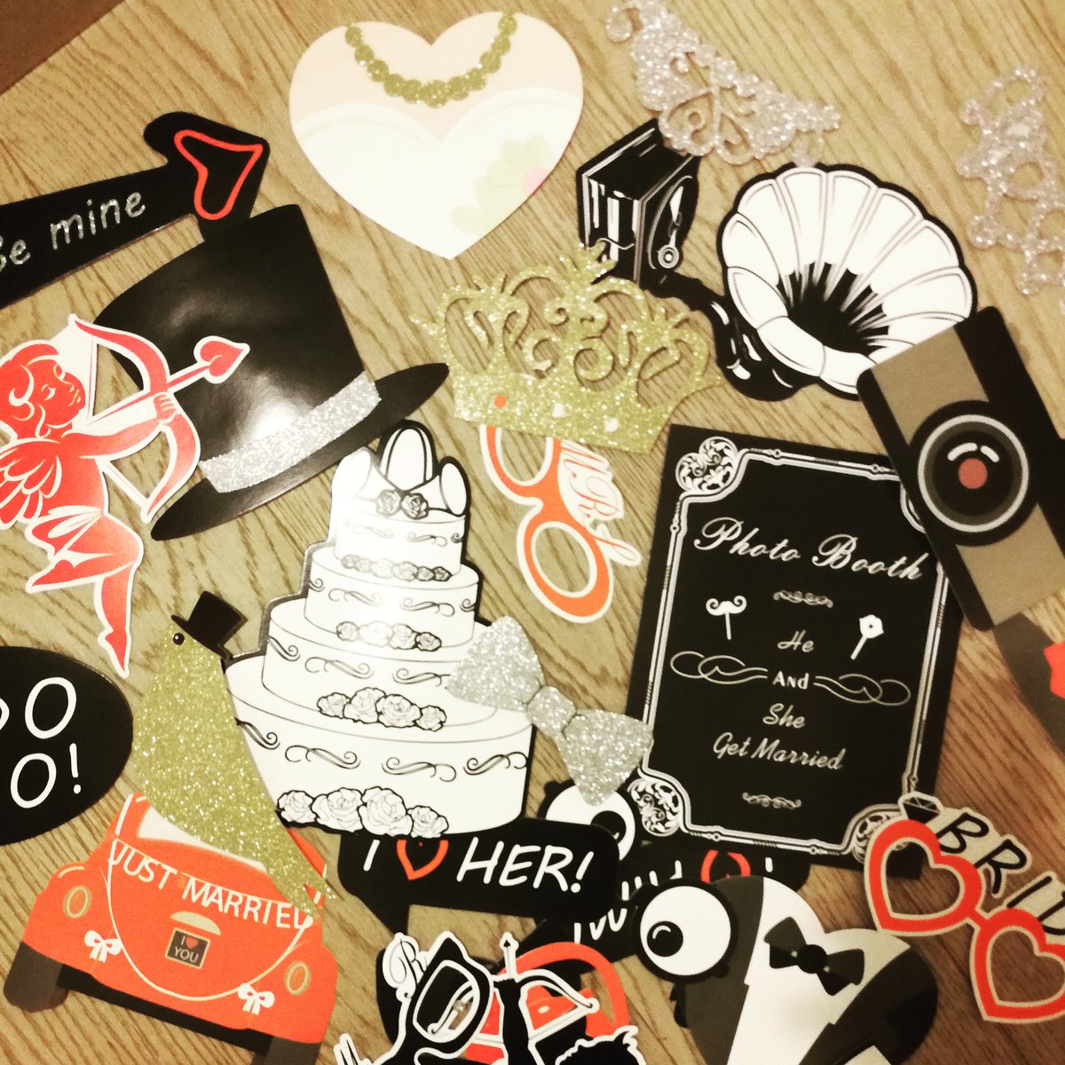 clickboxverona's tweet photo. New props New #photobooth
#wedding day in #lazise #lagodigarda 👰🤵 W gli #sposi https://t.co/UMABJaj5aG