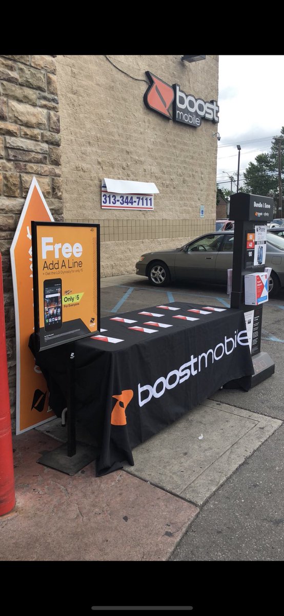 mwsmarv's tweet photo. @mywirelessusa #owningthemile #boostmobile #detroit #mws #freephones @mwsneil @clakinspg @tonywagner29 @Hanaee1 https://t.co/j1Rnnbr55P