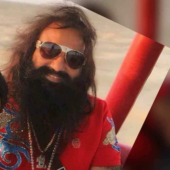 HrprtInsan_arts's tweet photo. ਅੰਬੀਆਂ ਨੂੰ ਪਿਆ ਬੂਰ
ਹੁਣ ਬਣ ਗਿਆ ਫਲ ਜੀ, 
ਤੂੰ ਨਾ ਮੁੜ ਵਤਨੀ ਆਇਆ
ਰੋਣੇ ਆ ਰੋਜ ਅਰਦਾਸਾਂ ਕਰ ਜੀ।
#MereSohneJindMahi
#YoursRoohHarpreet 📝📝 https://t.co/Km7k6vTyJl