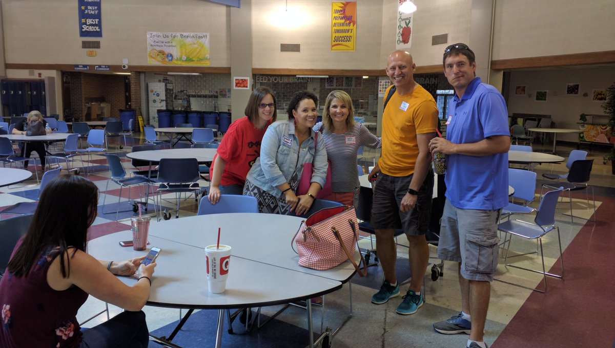 Hachen2nd's tweet photo. Fun with friends at #EdCampKS https://t.co/08muRoVcei