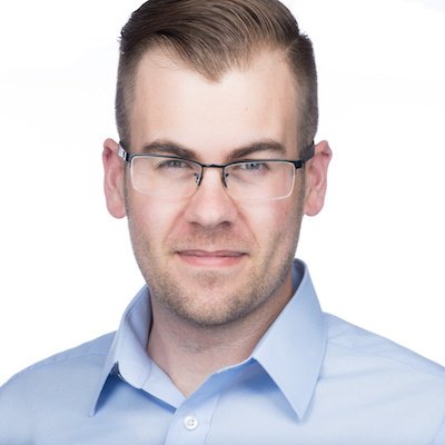 LeaWBerry's tweet photo. High End Headshots is a sponsor for the Berry Coaching &amp; Consulting Launch event June 20! Since part of Mastering Your #Career is making a great first impression, I sat down with Jon and asked him: what makes a great #headshot that stands out on Linkedin?

https://t.co/MnKVkAk2nd https://t.co/dtyCsDwORF
