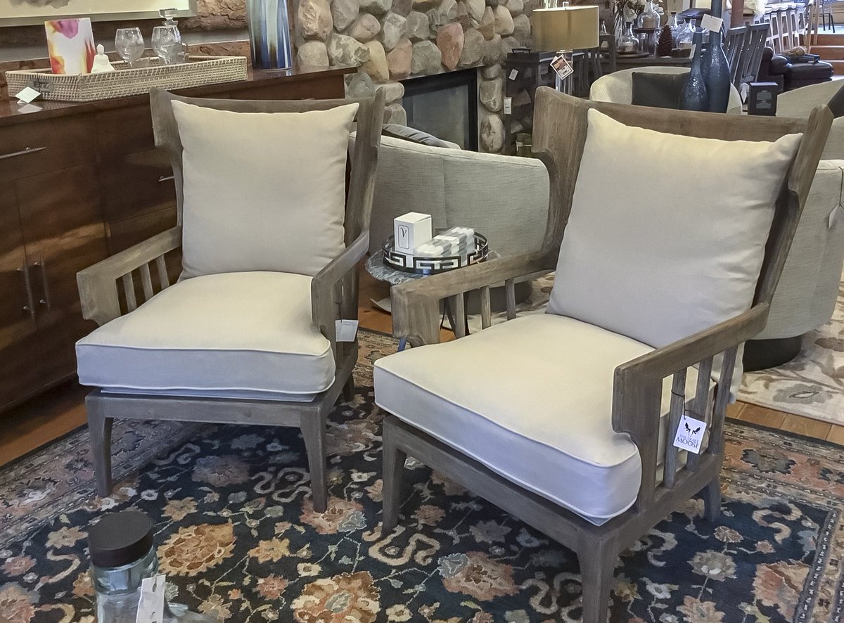 thequietmoose's tweet image. We just put these oak wingback accent chairs on the showroom floor. We love their casual vibe that will fit in with any decor. quietmoose.com #wingbackchair #livingroom #interiordesign #HomeFurnishings #Furniture #LivingSpaces #Petoskey #homedecor