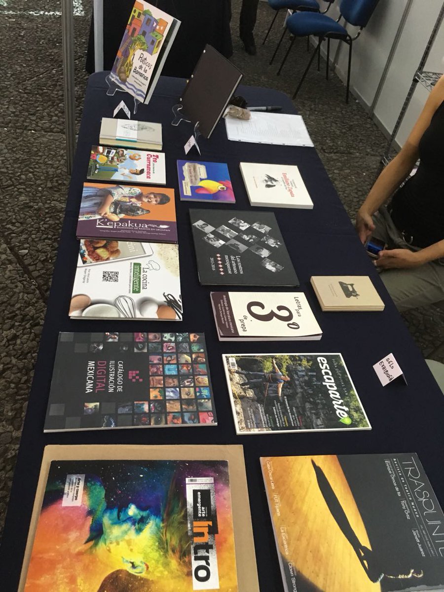 EdicionesUAEM's tweet photo. Ya está listo nuestro estand en la @FILCuernavaca @uaemorelos @BibliotecaUAEM @PatronatoUAEMor @prensauaem @InformacionUAEM @radiouaem #UAEM #Morelos #PresenciaEditorial #EdicionesUAEM https://t.co/avX4s7VCnY