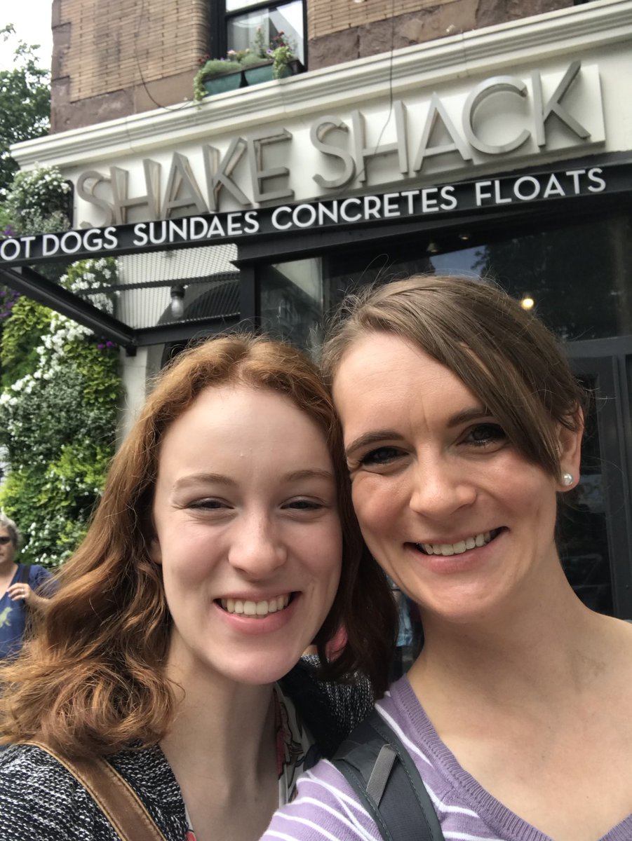 emmletti's tweet photo. @SNSwithJKJ Had a fun time at Shake Shack in NYC! Thinking of you guys https://t.co/0HMzFNSlgN
