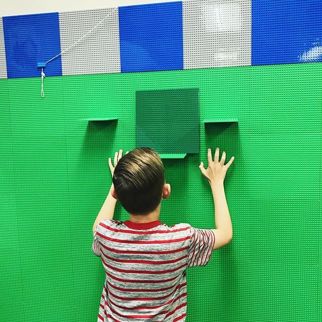 gravescolleen's tweet photo. They are using the LEGO wall to make a #green screen video and using these extra pieces to make pieces of the mountain fall.... Look Mrs. Harvey! #storyofmason https://t.co/xqIoaK5q0e https://t.co/R6nE7UbZYc