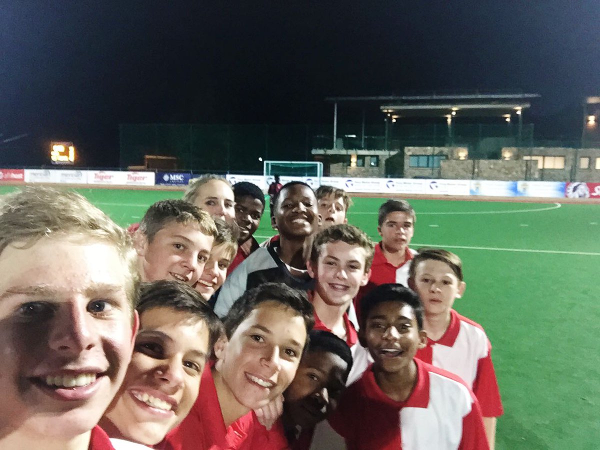 KingEdVIISchool's tweet photo. #RedHockey #Result #DerbyDayFixture @KingEdVIISchool vs @stjohns_college 
14B won 3-2 in a great game🏑
#wellplayedlads #happyfaces @zingy099 https://t.co/oiAs6nEem7