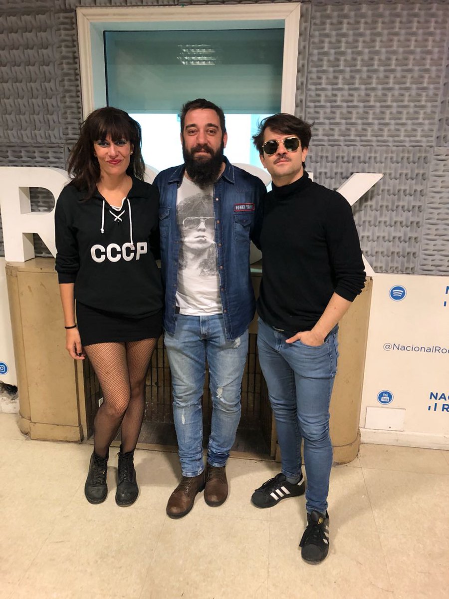 YA!!!! Las Pastillas <a href="/DelAbuelo/">Las Pastillas del Abuelo</a> con <a href="/FelipeColombo/">Felipe Colombo</a> <a href="/eliacecilia/">Ceci Elía</a> en <a href="/alimentorock937/">Alimento Balanceado</a> ¡Miralos EN VIVO por radionacional.com.ar/nacionalrock/ o facebook.com/NacionalRock93…