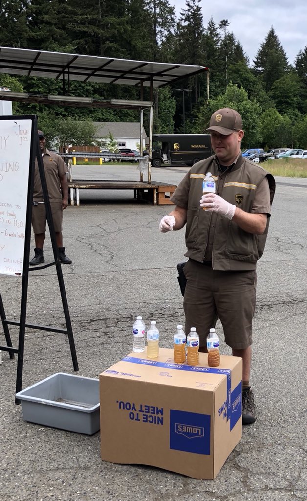 cetisol's tweet image. Hydration is the station here in #TumH2O know your body know what you need to perform at peak efficiency and make it to your most important stop. Drink up Tumwater! @rhonda0228 @theroobol @bailey14brant