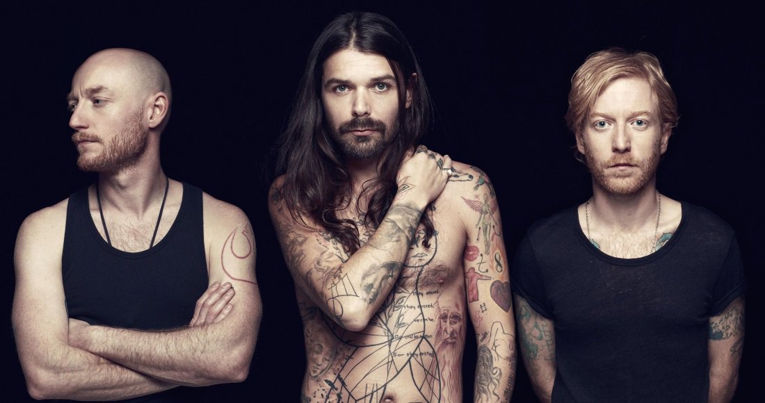 officialcharts's tweet photo. A huge congratulations to @BiffyClyro! MTV Unplugged: Live at Roundhouse, London has become their sixth UK Top 10 album https://t.co/dP5qEI6Nd5 https://t.co/hZgB44Y1sw