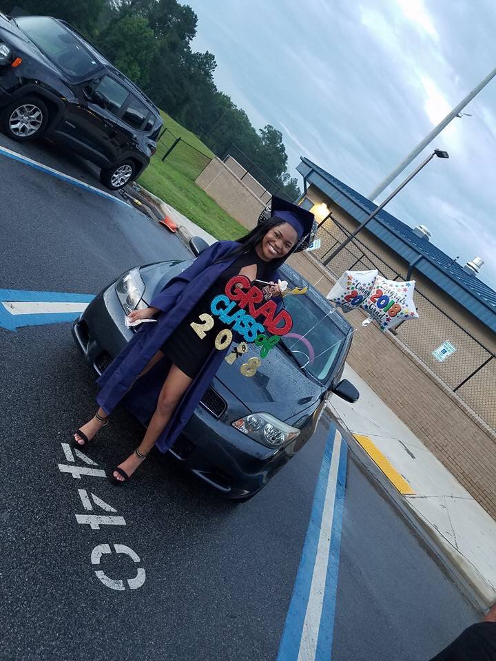 BNeal__'s tweet photo. last night was one of the BEST😩.. I DID IT! i walked across that stage &amp; into adulthood😭 now i’m on to bigger &amp; better things👩🏽‍🎓 &amp; s/o to my WHOLE support system💕they made sure i was happy in the end❤️
CLASS OF 2k🔞🤪 https://t.co/mN7bDyzJrK