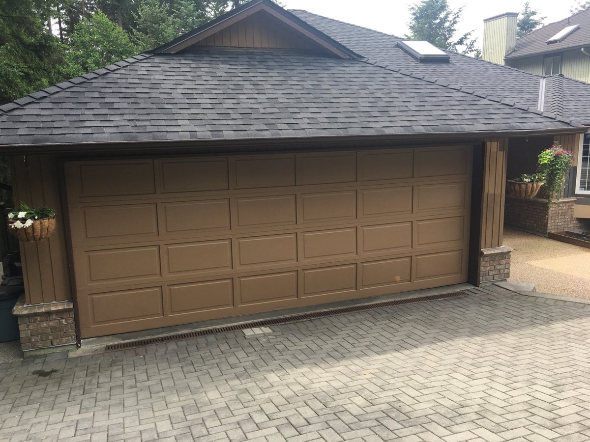 DoorProLtd's tweet photo. Before and After ... 18x7 Lincoln LI3000 https://t.co/o21o3QTkLw