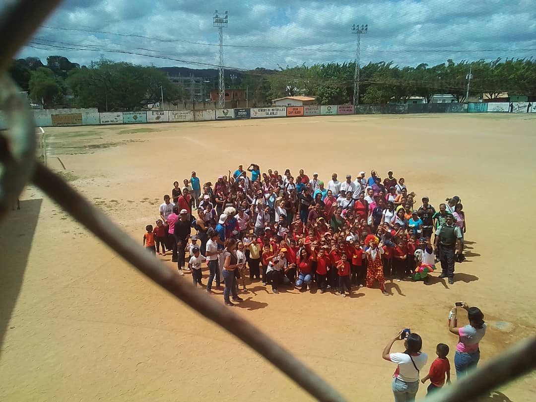 CDCEMonagas_5's tweet photo. Con alegría se ejecutó la actividad con los más pequeños y talentosos de casa #EducInicial #FestivalMiniatletismo
@DarymarGonzlez1 
@Edu7H2 https://t.co/5XVIftx807