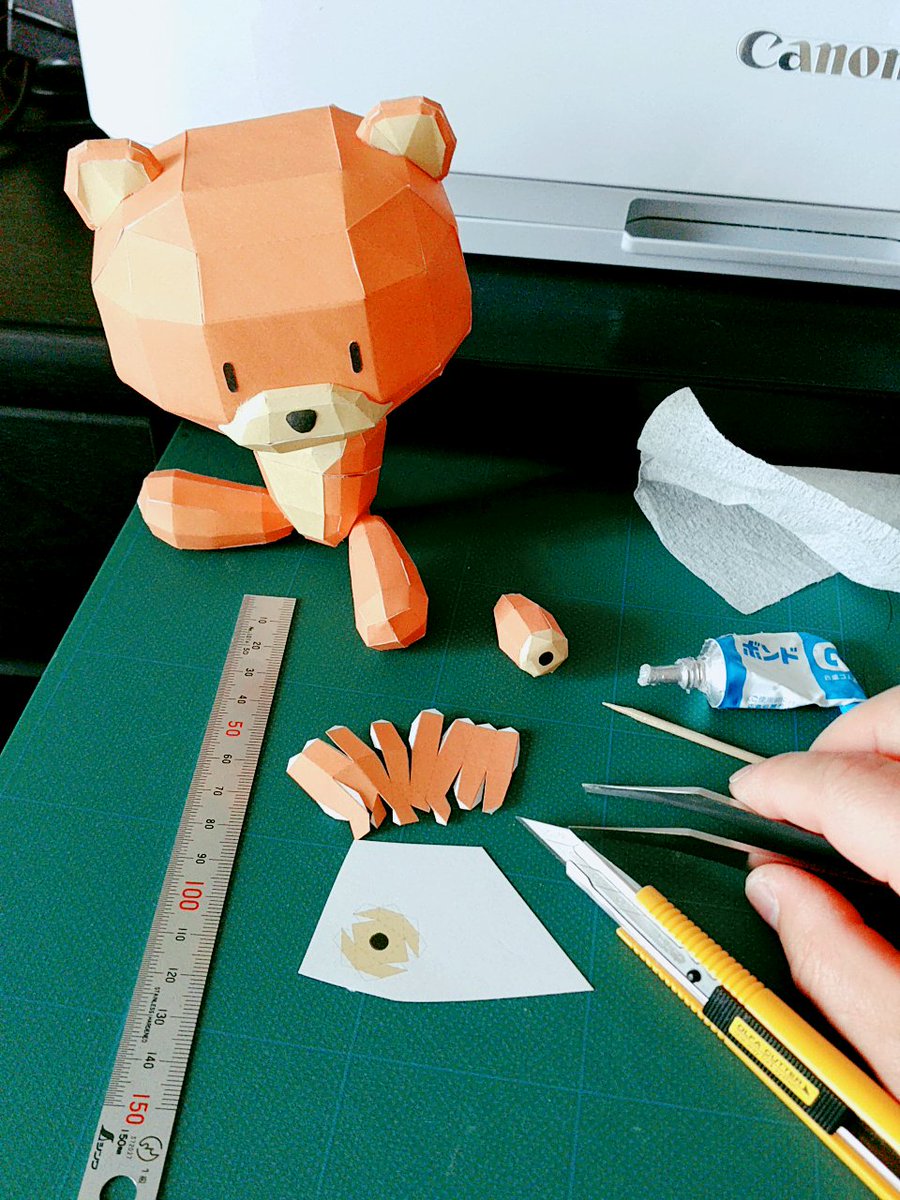 ryujinraijin1's tweet photo. 毎日眠くて、、とにかく進まないわ~ #紙工作 #papercrafts #ガンダム #ガンダムビルドファイターズ #3dpapermodel #ペーパークラフト #3dpapercraft #プチッガイ #プチッガイのいる風景 #model #models #mobilesuit #papercrafts #gundam #gundammeister #gundampapercraft #mobilesuitpapercraft https://t.co/M8aWQ1Mi39