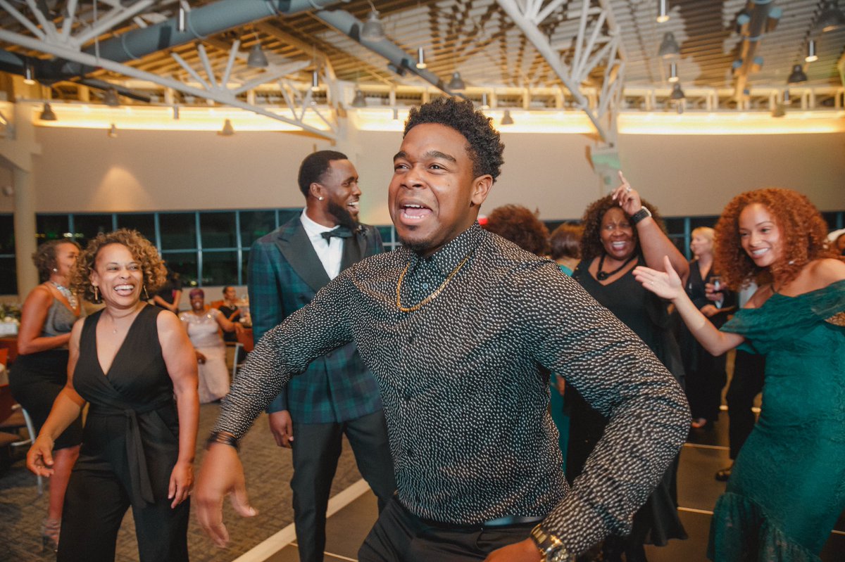 KamCares's tweet photo. We're Flashing back this Friday with last weekend's An Intimate Evening with Mr. &amp; Mrs. Kam Chancellor Awards Gala and Reception. Thank you to those that came to acknowledge the contributions of our Community MVP Award Honorees!#BBSJ2018 #FBF https://t.co/pEMqPeZPrA