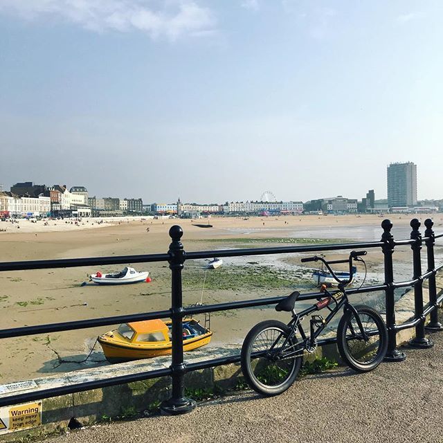 Can’t wait to visit Margate again after a wonderful day out last weekend. Being by the sea always makes me happy 🌊 blog post coming soon! 🙌
.
.
#margate #beautifulview #thatview #view #seaview #beachlife #beachvibes #beach #wordpressblogger #blogger … ift.tt/2xBnUMg