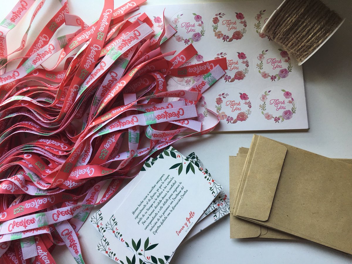 _createa's tweet photo. Preparando cosas especiales 💕 para personas muy especiales 💍👰🏻💕 @lznka ¡Gracias!  #personassolidarias #autismo #gracias #boda #vivanlosnovios #educacion #accesibilidadcognitiva #crea_tea https://t.co/BmVDuaSPxy