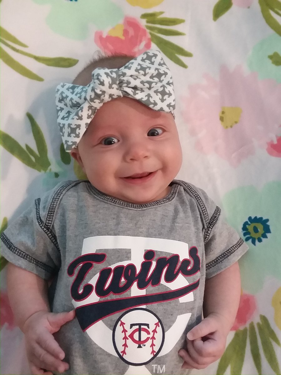 ImmermanDani's tweet photo. Someone's excited for her first Twins game tonight! #MNtwins https://t.co/RCd4xPcdY7