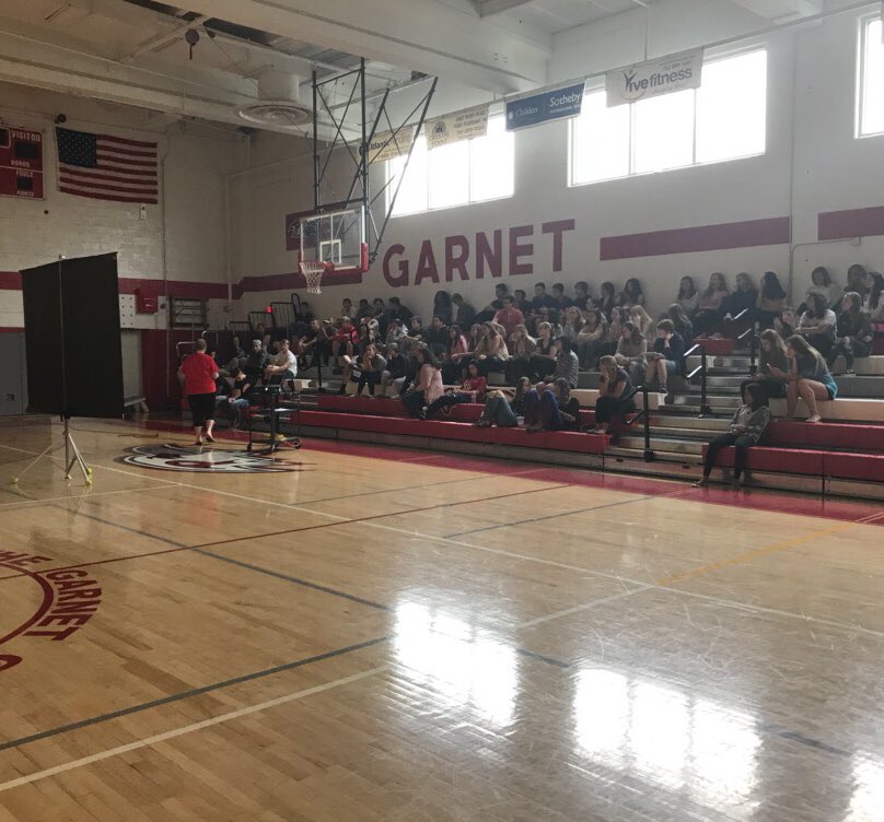 ptbeachguidance's tweet photo. Mrs McGuire presenting about the dangers of vaping to wrap up wellness week @PPBpeers @NaGrosshandler https://t.co/k1kEMIq9kW