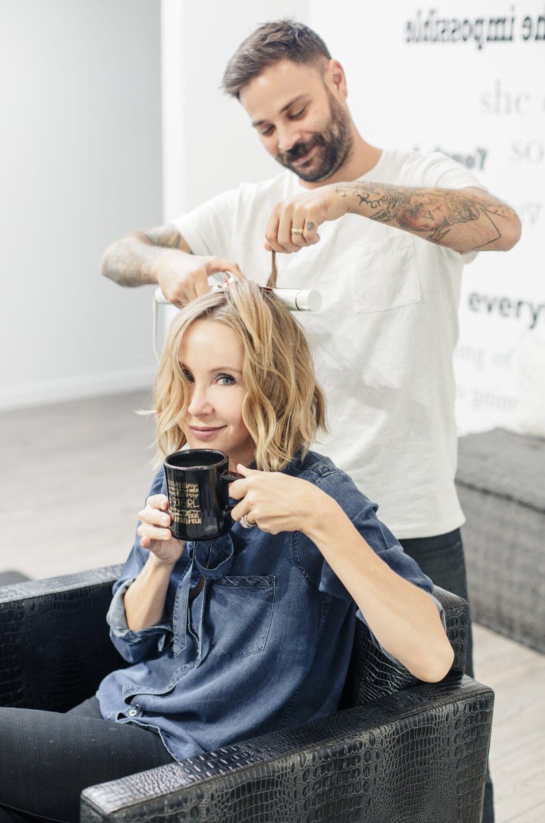 lisabreck's tweet image. The art of the perfectly imperfect hair ❤️ Kinda like me... perfectly imperfect. Anything else would be boring 😉 #901girl #NineZeroOne #HappilyLisa