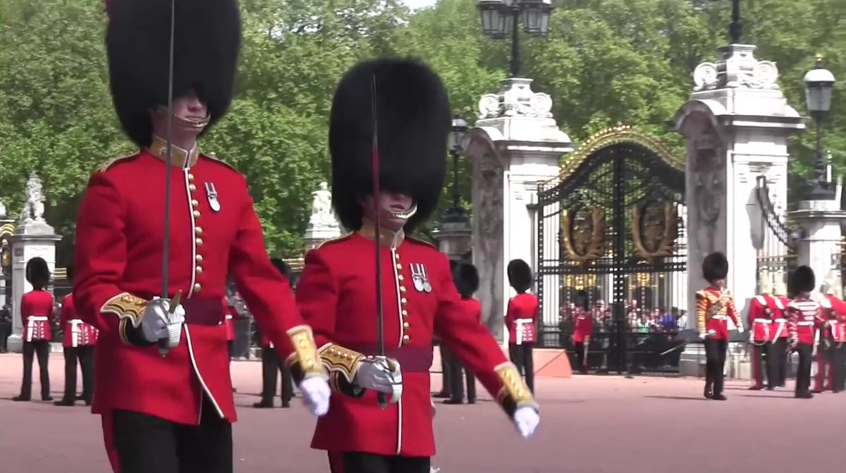 Trooping's tweet image. The June 2018 schedule for Changing the Guard in London and Windsor is now online: trooping-the-colour.co.uk/mounting/jun20… @Guards_Info #guardduties #guardingthequeen