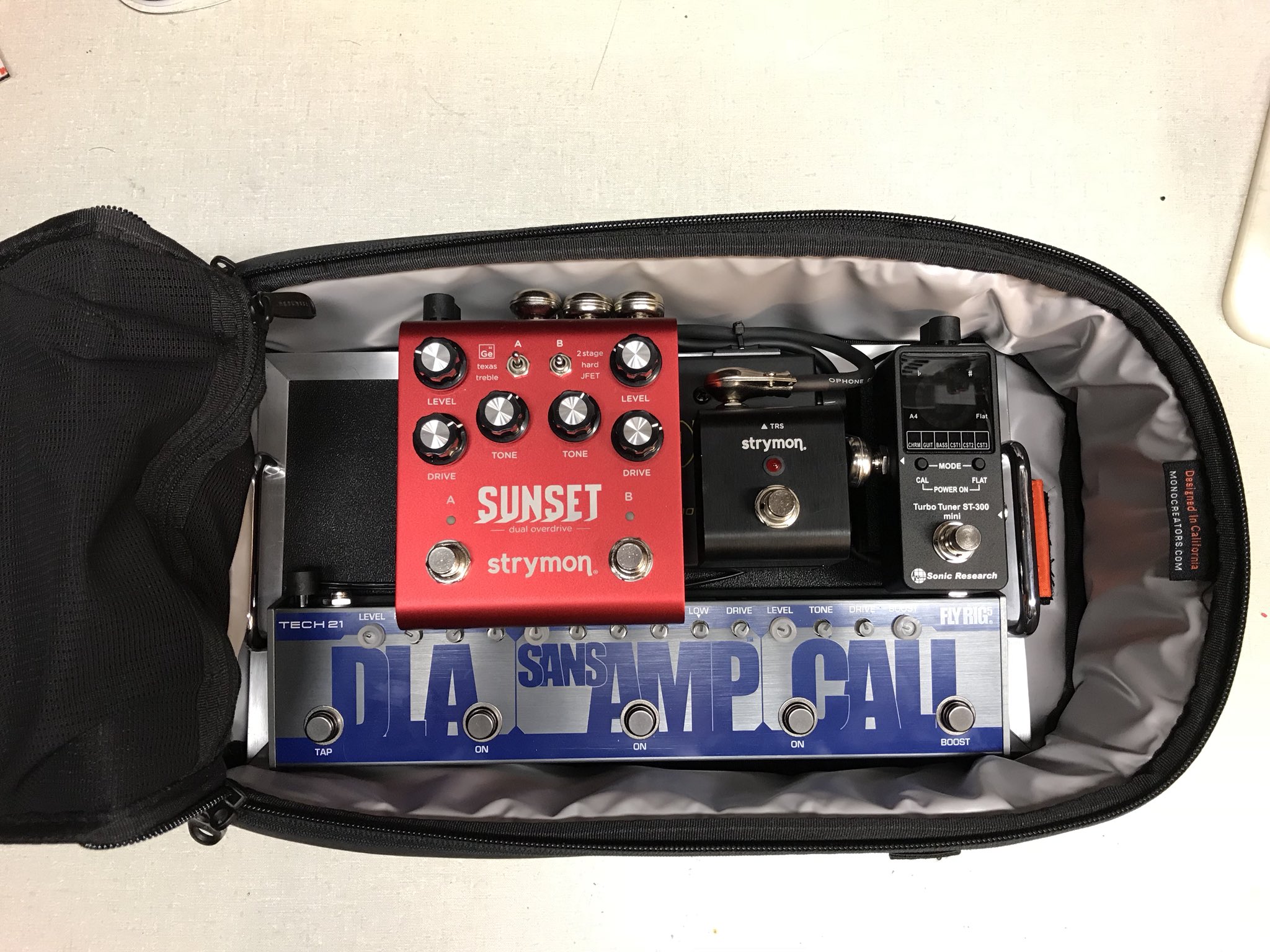 Mono cheap tick pedalboard