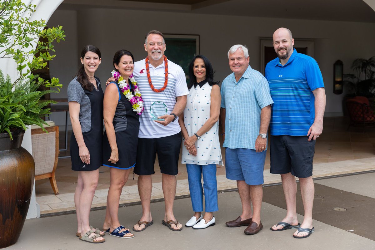 Valley_GMC's tweet image. We're so proud and excited to share that our very own Ron Claudon received an award for dealer of the year at the Washington State Dealers Association annual convention. 🥇 #wsada