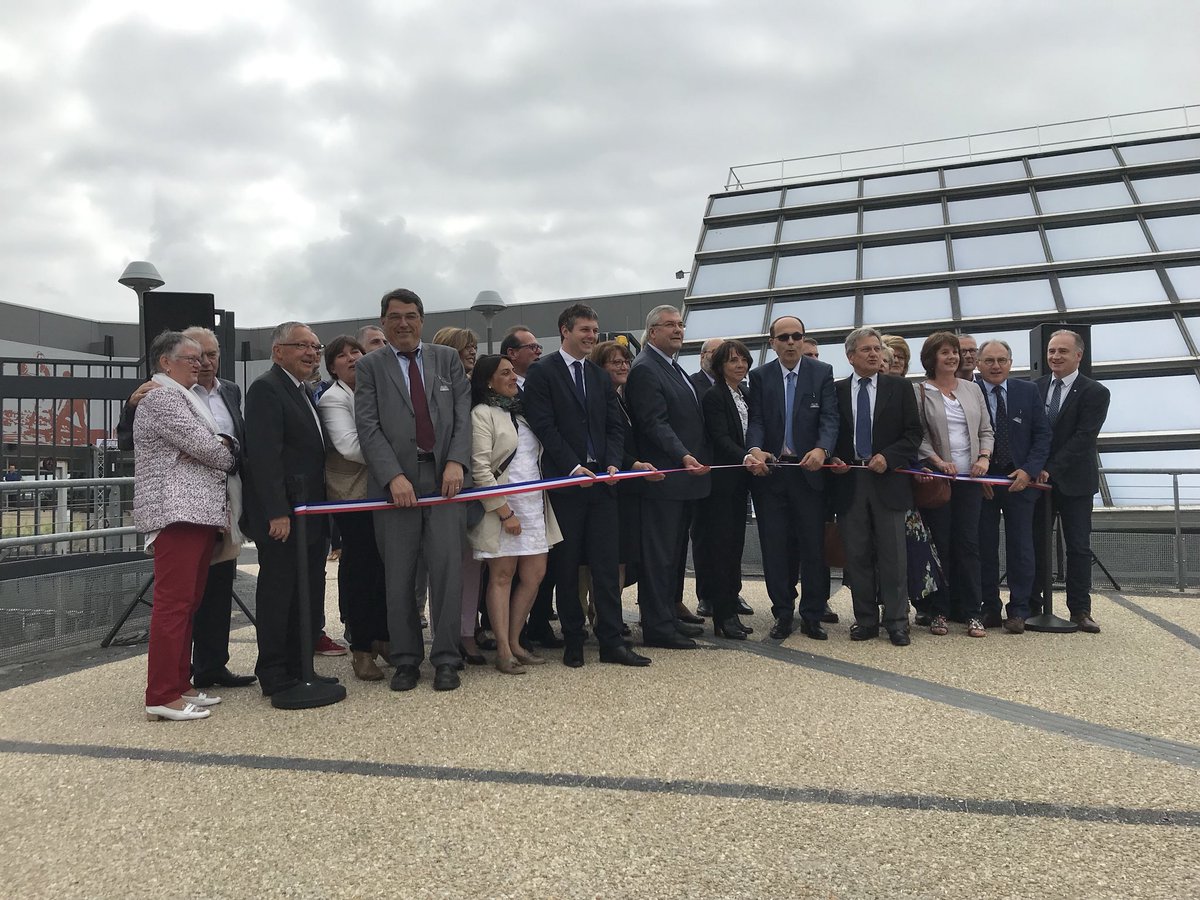 LoicKervran18's tweet photo. Quelle journée! Rencontre avec les syndicats de pharmaciens et inauguration des nouveaux locaux du Conseil départemental du Cher à #Bourges, lancement du festival international Arts Nature à #AinayLeVieil puis concert et dîner à #Touchay! #AVosCôtés https://t.co/54mx6bzi1J