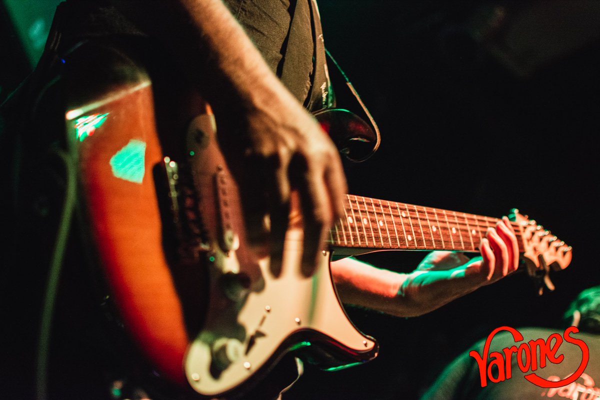 Voy a seguir ardiendo a su compás y a dejar los problemas en el placard #VaronesRock