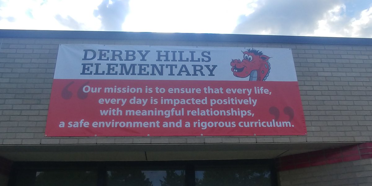 JamesMoffettJr's tweet photo. Join the best school family around. #dhefamily is actively seeking a rockstar teacher to join us in 4th or 5th grade next school year. Help us live out our mission on behalf of ALL kids EVERY DAY! #ksedchat #EdCampKS @KsCommissioner @ESSDACK https://t.co/fCOjWYN3B1