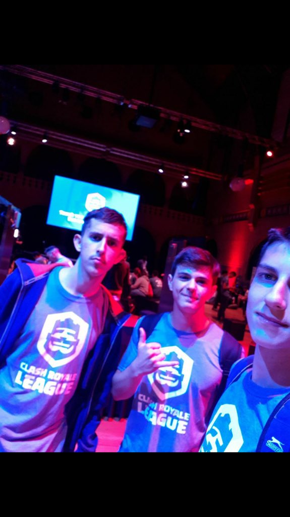 TheReal_Mr_Emix's tweet image. Oh my God, OP Player @ChiquiCR1 @Sasaa_CR @TimeSkrt THIS IS CRL!!!