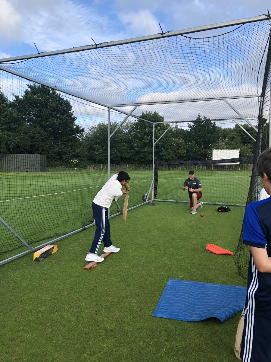 ZwingoBalance's tweet photo. Brett as at Holmesdale Cricket Club coaching their U11s and U13s on the Zwingo and Spintechs mat! Great fun for all, looking forward to having Simon Jones MBE run some session tomorrow morning.
https://t.co/hntDTZtb62
#coaching #balance #alignment #cricket #ballaccess https://t.co/NMozZ8s72r