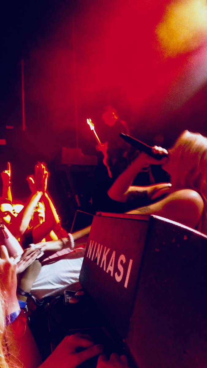 This_is_Whv's tweet photo. Wanted to thanks @ThisIsPVRIS again for the show last night you've killed it ! https://t.co/xJq2Zzf9rN