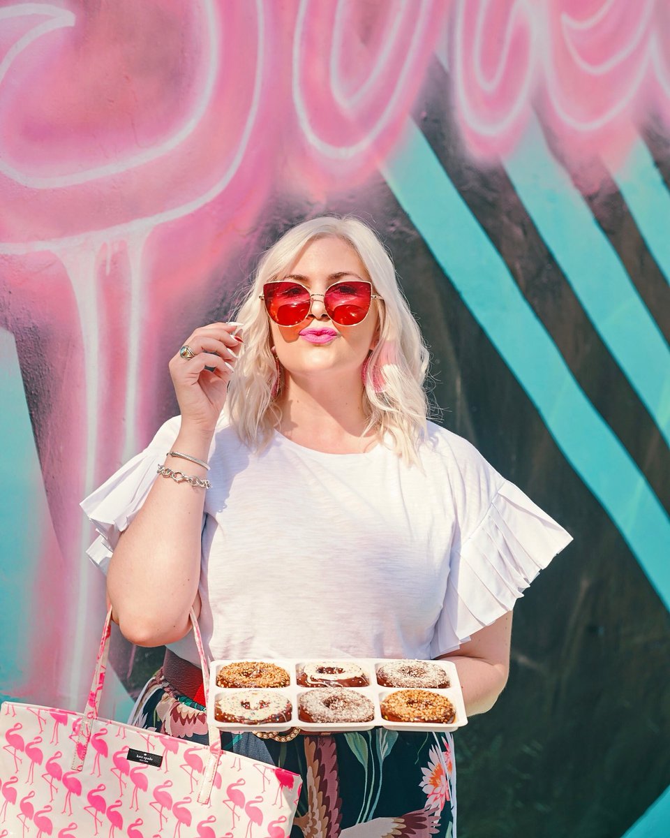 blonde_district's tweet photo. I donut care, I love it 🍩 Celebrating #NationalDonutDay with the new @edible donuts, made from crisp, fresh, donut-shaped apples🍏 &amp; 100% real chocolate! 🍫 Head into your local Edible for a 🆓 donut today, or BOGO tomorrow! #ad #donutible #EdibleIsLoveible #HarvestedNotFried https://t.co/AOKDvAkGmW