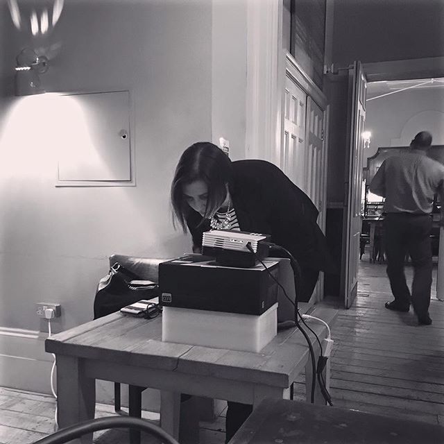 ByJoveMedia's tweet image. Here’s my #behind the scenes photo...getting set up and ready for some social media training - love training groups but love 1-1 training too and really getting to grips with people’s business and making #social media understandable 😍 #30daysofsc ift.tt/2HdfESi