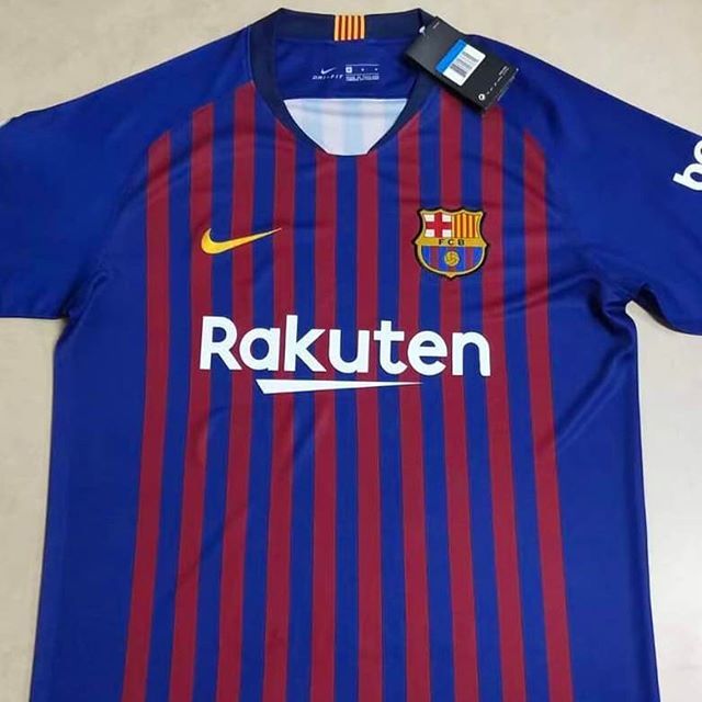 SoccerShopGT's tweet photo. Que te parece la nueva camisola del @fcbarcelona  disponible en pre venta a partir del Lunes 4 de junio!! Contáctanos! 👉 https://t.co/7LWtDFv0Wr https://t.co/LxfXXa0nUi