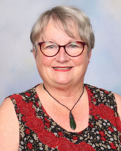 RNZSunday's tweet photo. More than 30,000 people have viewed a FB video posted by @AmErikaN_Kiwi, parent of a special needs student at Greerton Village Primary School. On Sunday 10am @wallacelchapman talks to her &amp; the principal of the school about  their concerns. https://t.co/9np2kjPndC #specialneeds https://t.co/85umHoLxeG
