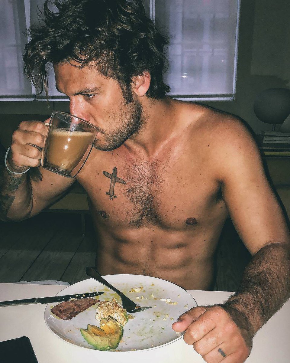 Jordan West (@smokingace_) on Twitter photo 