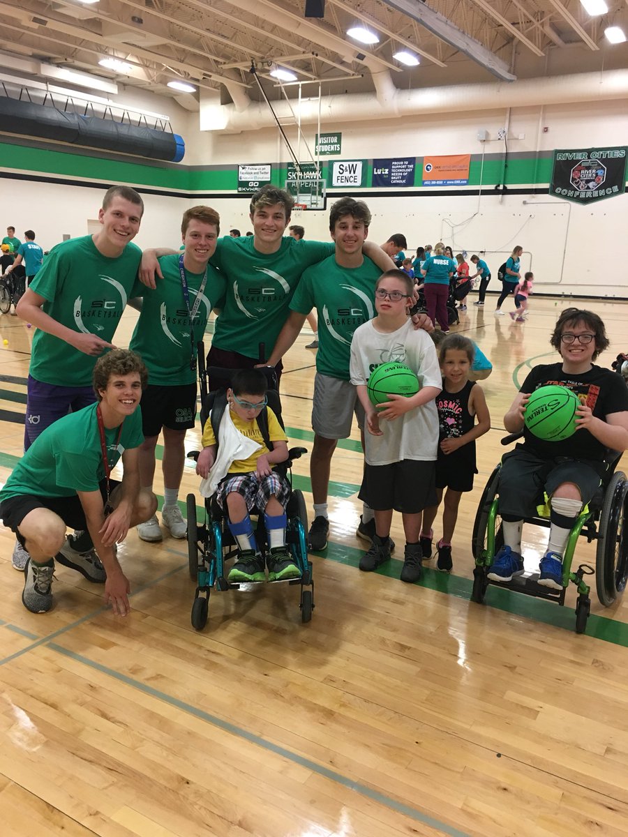 SkuttBasketball's tweet photo. More CRCC camp pics! https://t.co/DH3oNGqCdJ