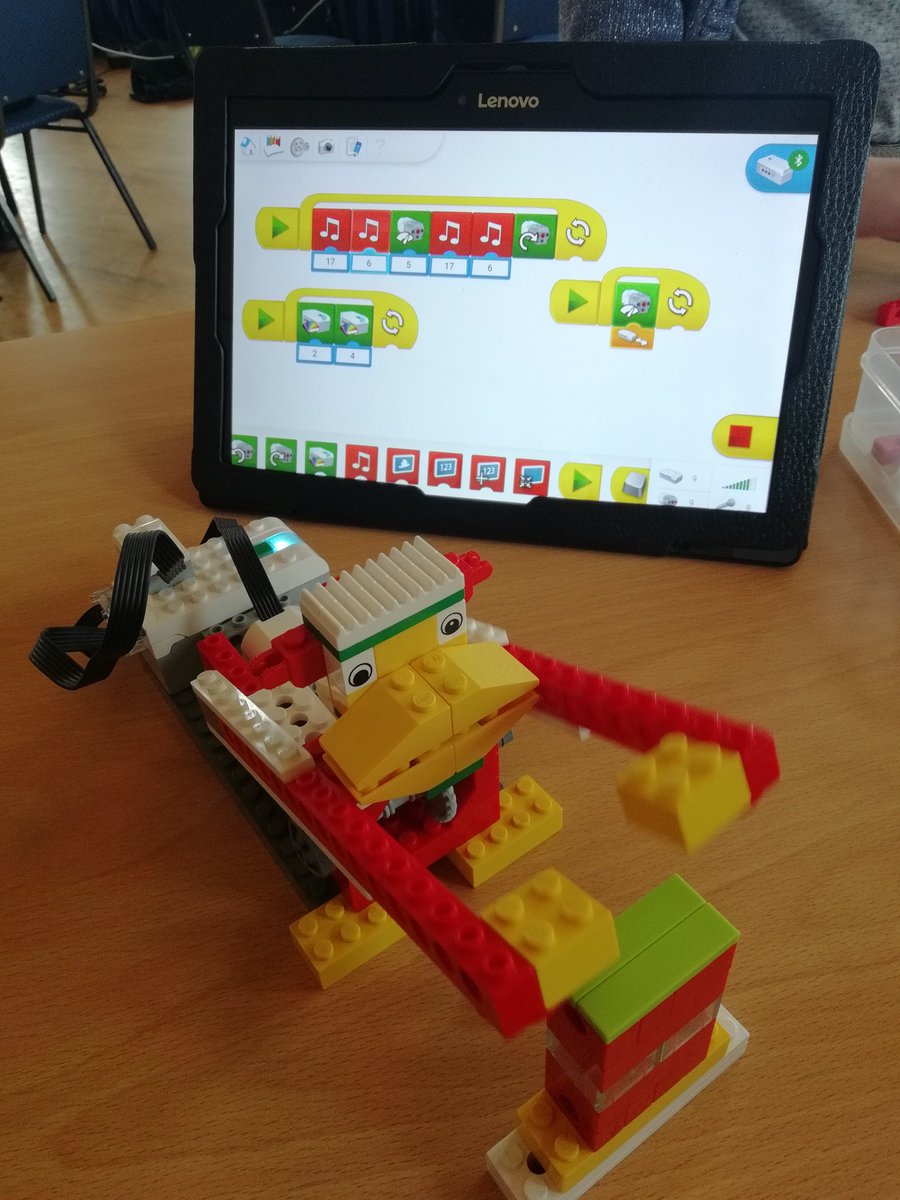 National_Y5's tweet photo. Mrs Walker has been involved in STEM #science #technology #engineering #maths activities this week @Guildhall_Arts with @Legoworkshops #coding #algorithms #lego #drummingmonkey https://t.co/sOfiiFWCzC