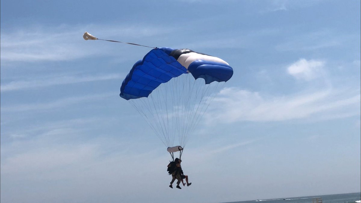 ADSTactical's tweet photo. Wounded warriors from Our Partner Non-Profit Combat Wounded Coalition Home of Wounded Wear landed at the Virginia Beach Oceanfront this morning as part of Jumping for a Purpose XI! #MissionGiveBack Learn more here --> https://t.co/yMIp2zHeO4 https://t.co/JqEfKpe85R
