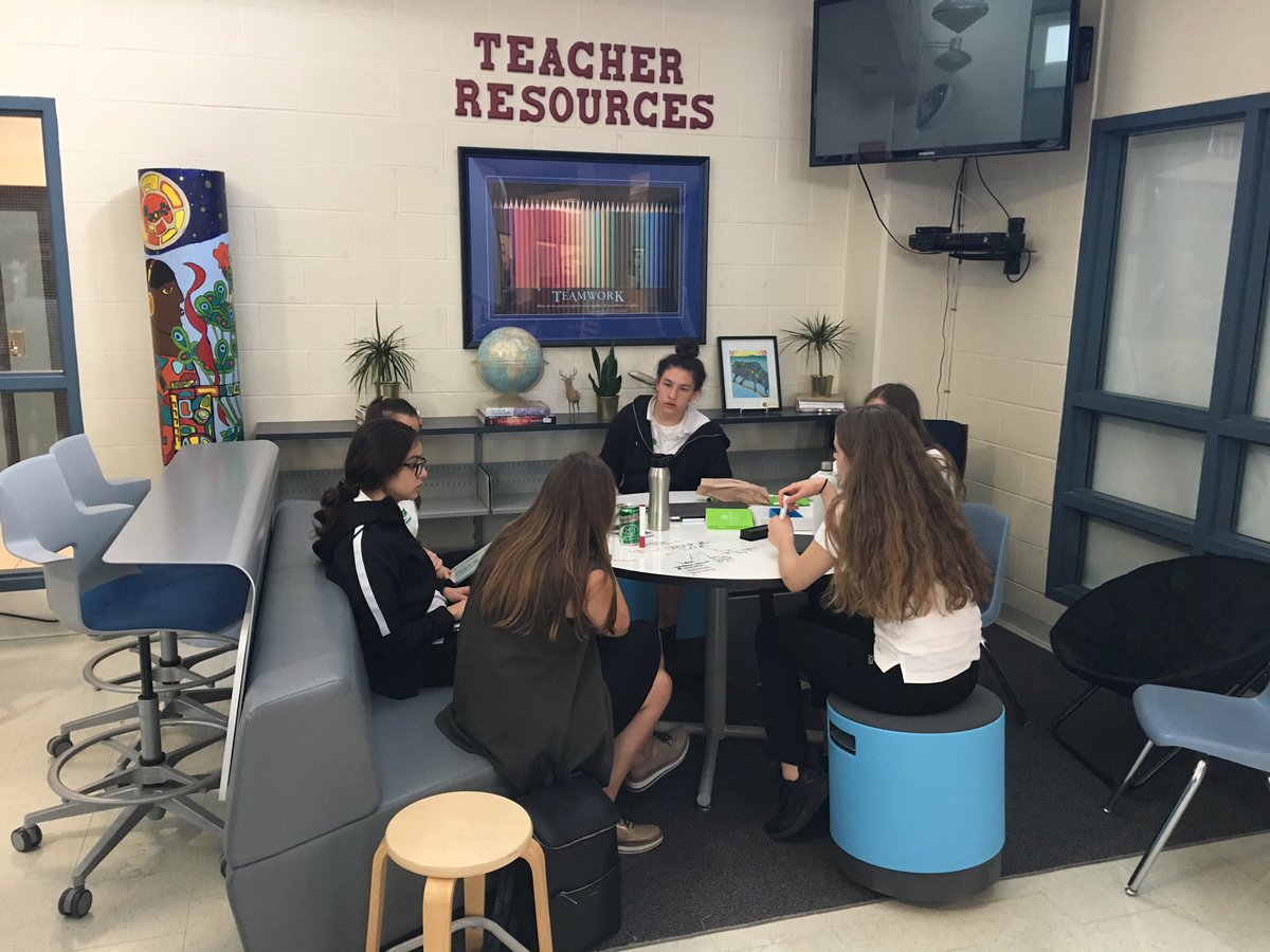 Ms Paschakis tweet media